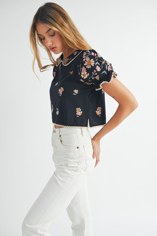 Floral Peter Pan Collar Top