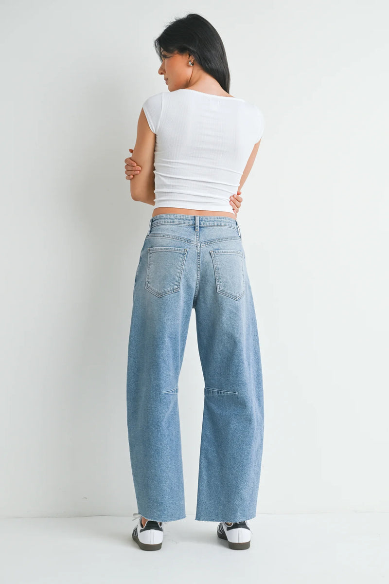 Barrel Jeans w/ Seams Light Denim