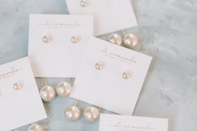 Gray Swinging Pearl Earrings